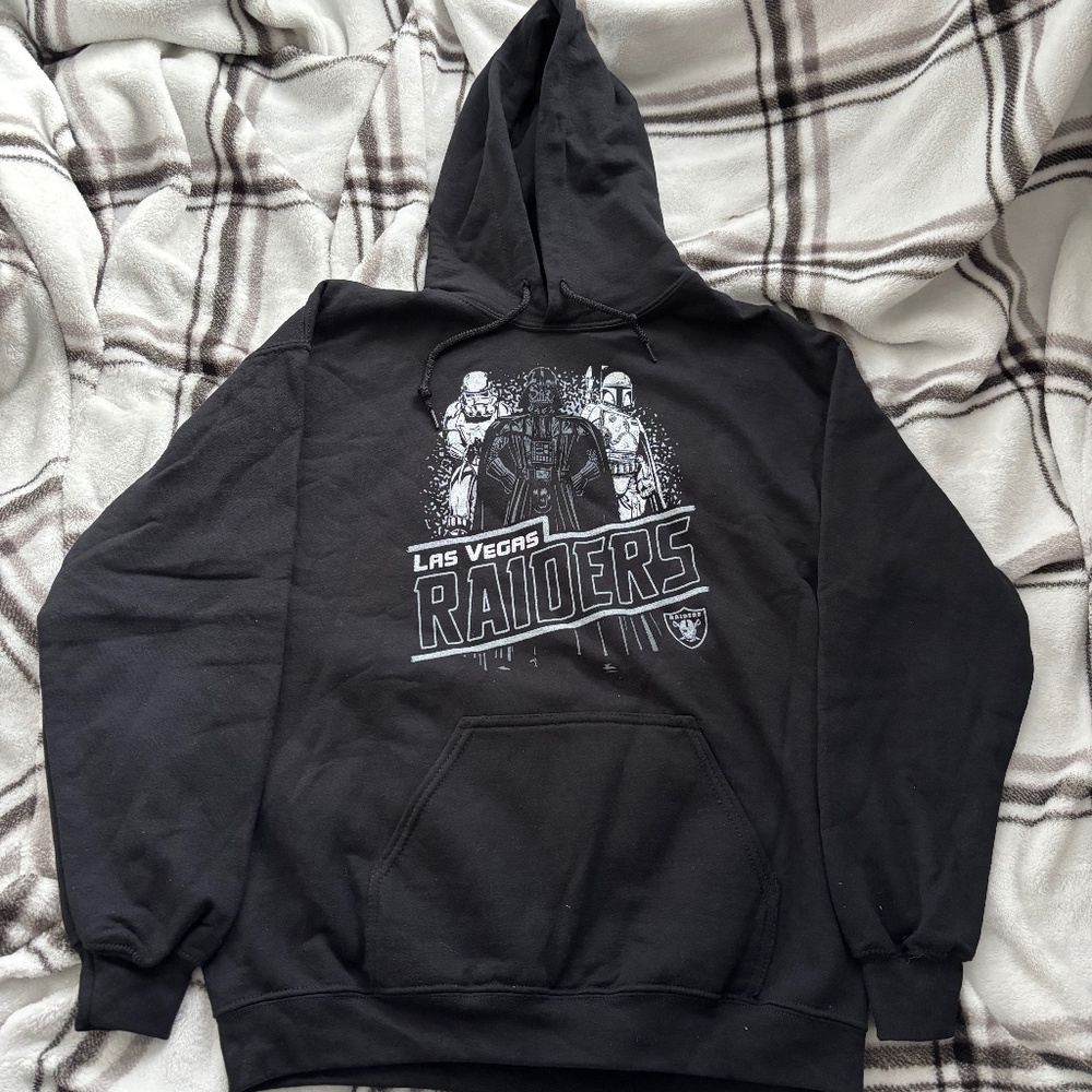 Star Wars Themed Sweater Featuring the Las Vegas Raiders  (Size MD)